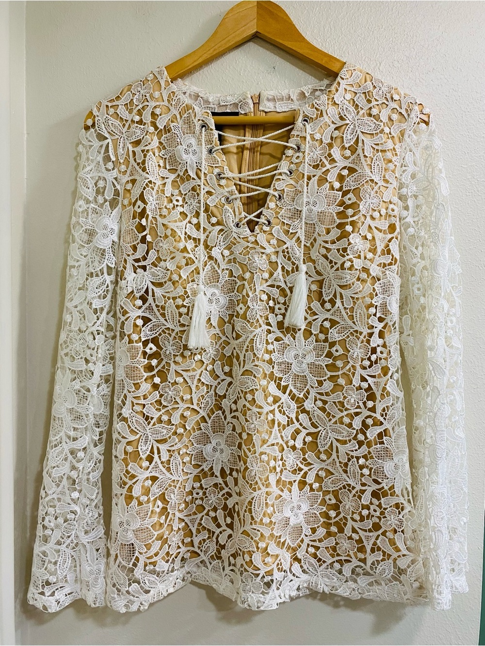 INC International Concepts White Crochet Lace V-Neck Tie Top